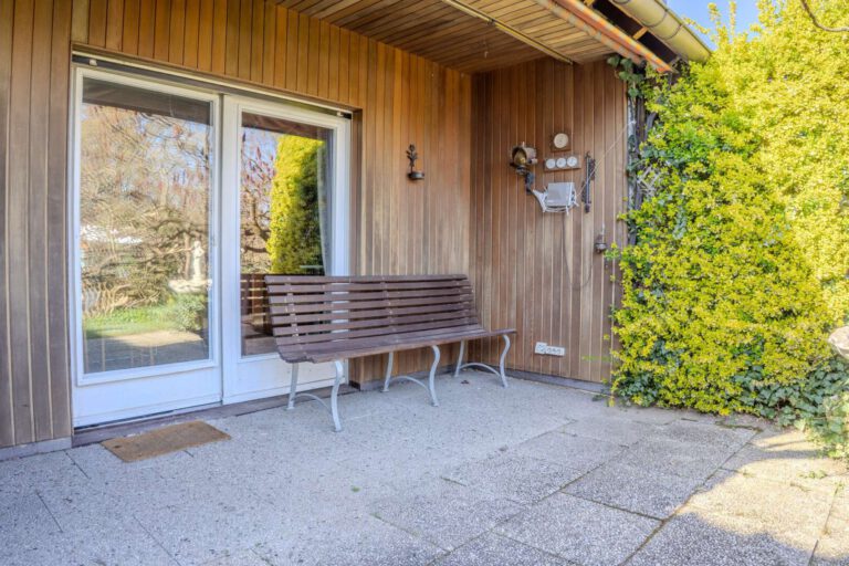 Terrasse neben dem Esszimmer