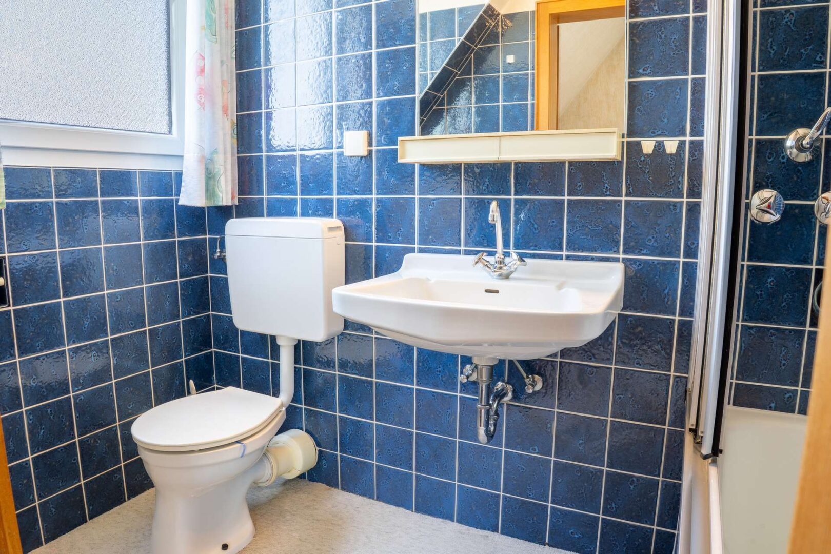 Badezimmer des Kinderzimmers im Obergeschoss