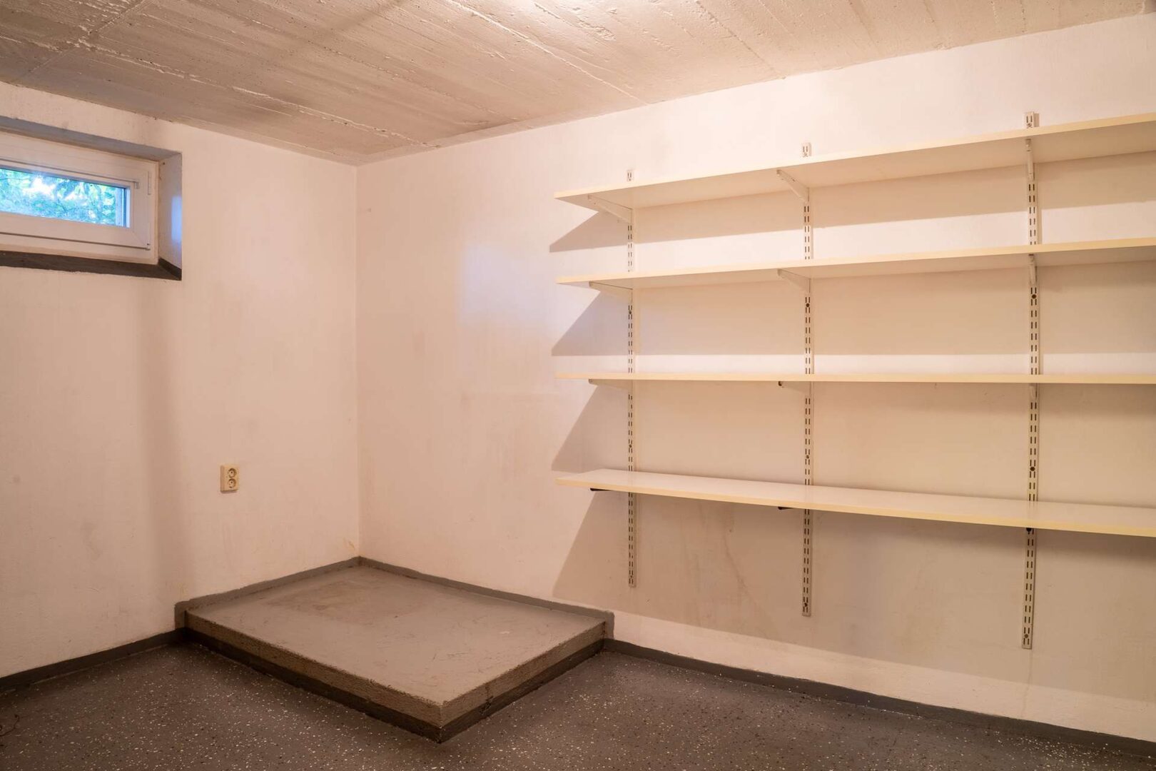 Exemplarisch: Trockener, gepflegter Kellerbereich