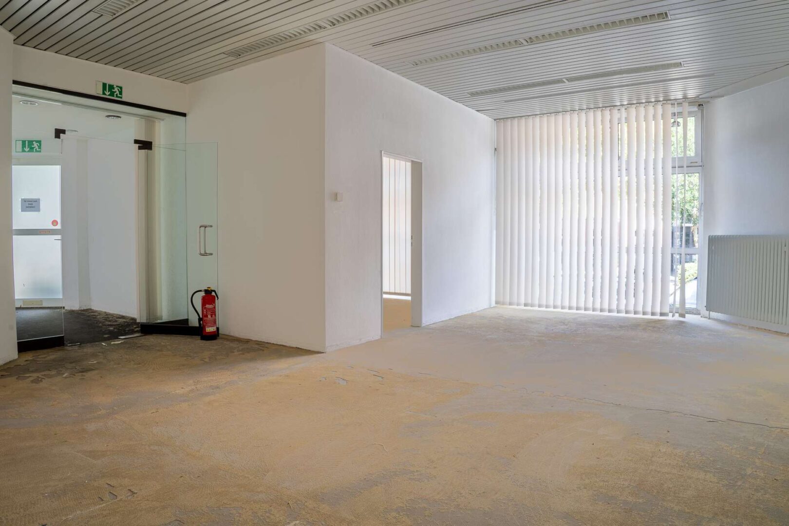 Ladenlokal: Ehemalige Filiale der Deutschen Bank, Gemeinschaftsbereich, Sozialräume