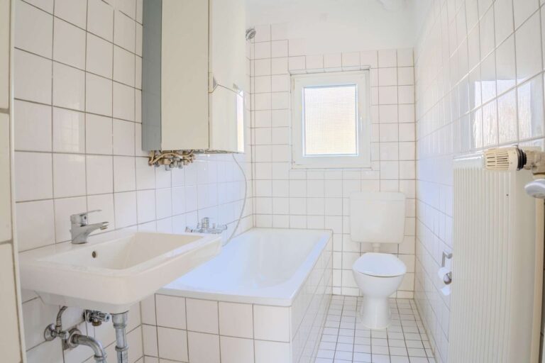 Exemplarisches Badezimmer