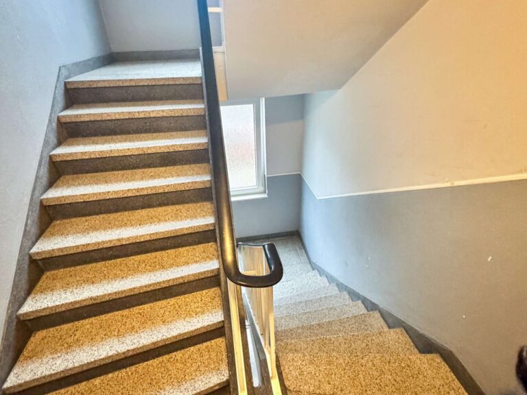 Gepflegtes Treppenhaus