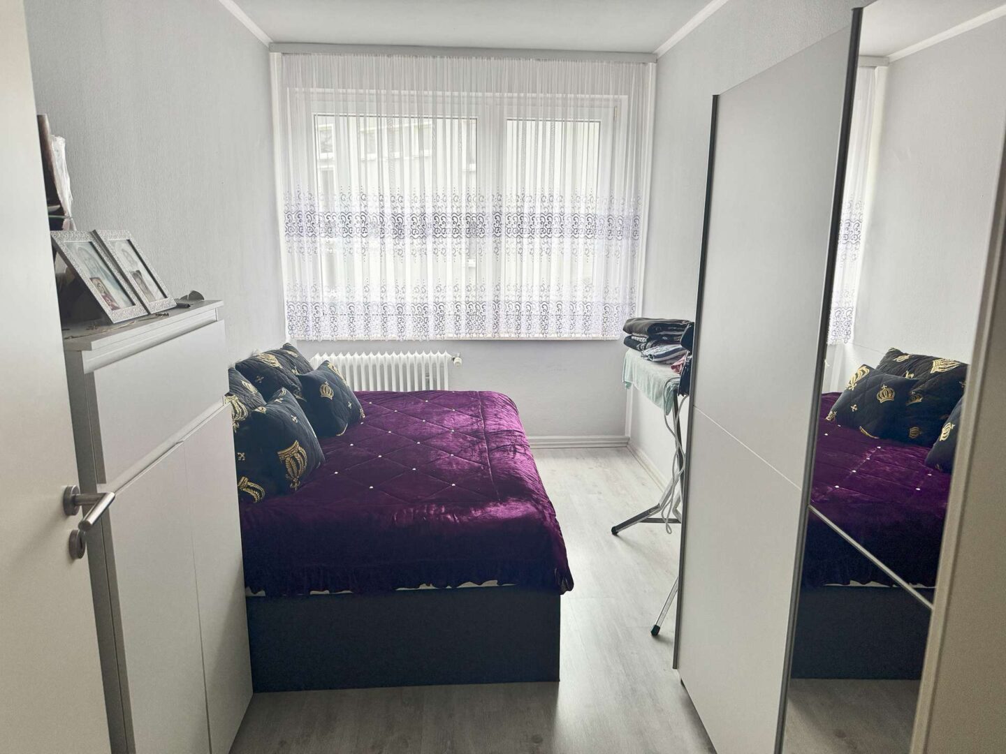 Gepflegte Wohnung im 1. OG Rechts