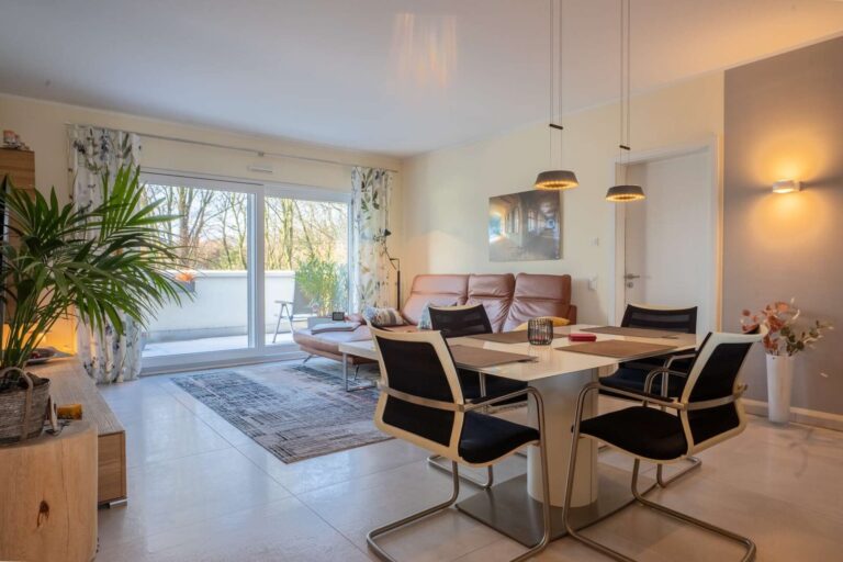 Blick ins Wohnzimmer