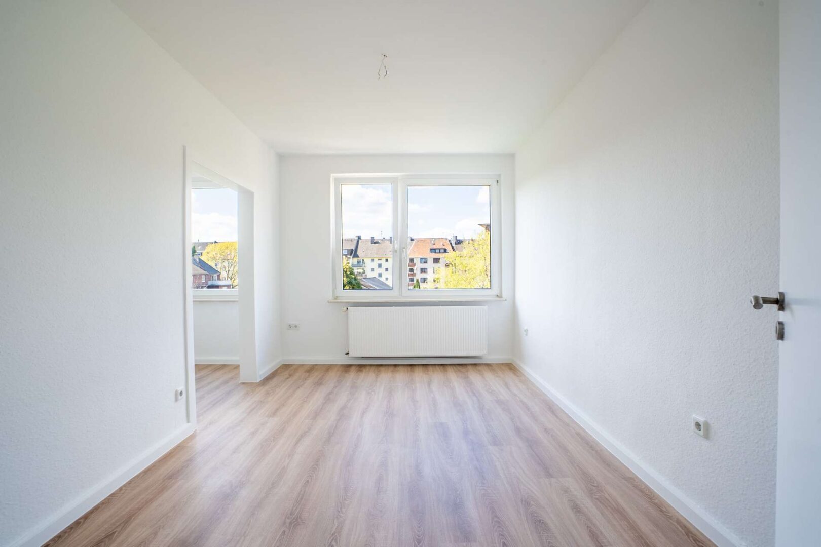 Frisch renovierte Wohnung im 3. OG Rechts