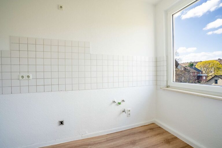 Frisch renovierte Wohnung im 3. OG Rechts
