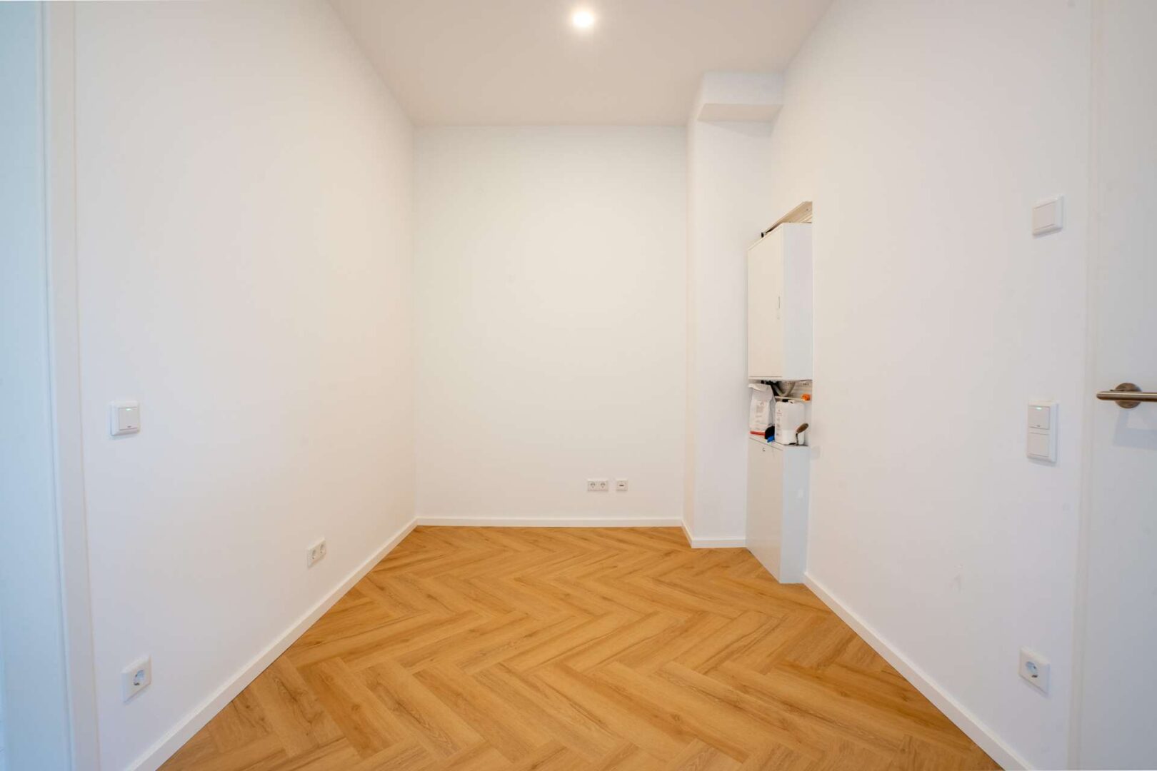 Ankleidezimmer im Elternbereich